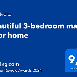 Beautiful 3-bedroom Main Floor Apartment Calgary